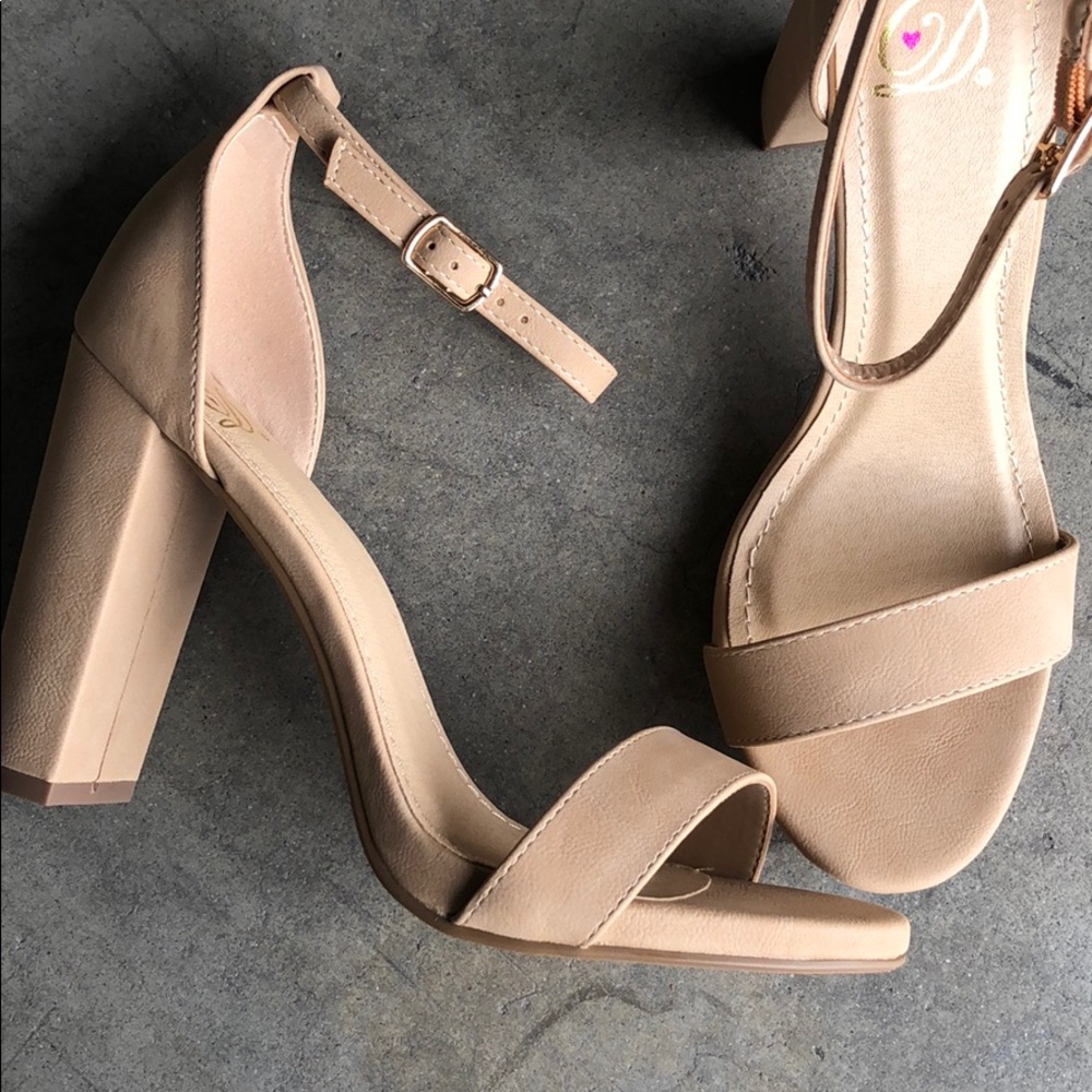 Delicious Women’s High Heeled Sandals Natural 6.5 - Picture 4 of 5